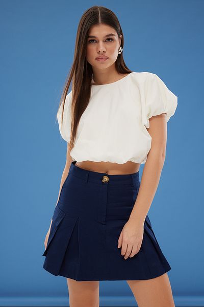 Trendyol Collection Dunkelblaue, gewebte Shorts mit Cargotaschen und Bermudas TWOSS23SR00041