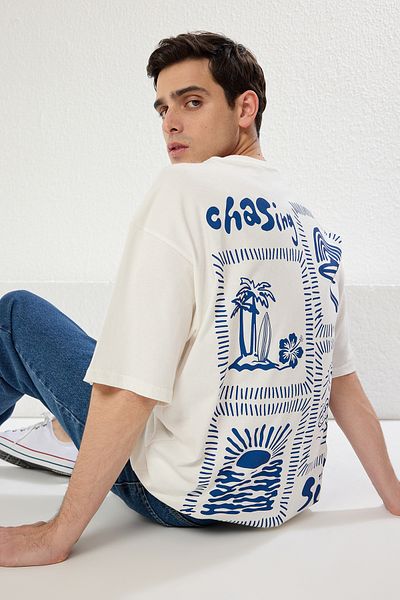 Trendyol Collection Unisex εκρού υπερμεγέθη εμπριμέ βαμβακερό μπλουζάκι - TMNSS25TS00031