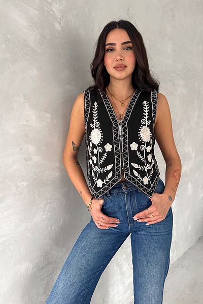 FEMELLE Women's Black Button Detailed Embroidered Embroidered Vest