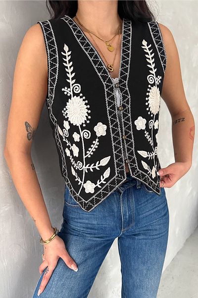 FEMELLE Women's Black Button Detailed Embroidered Embroidered Vest