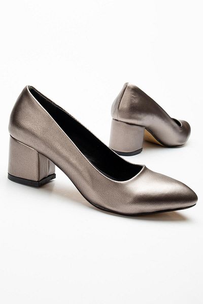 Dilimler Ayakkabı Material Chanel Platinum - Pantofi de damă cu toc gros și toc scurt