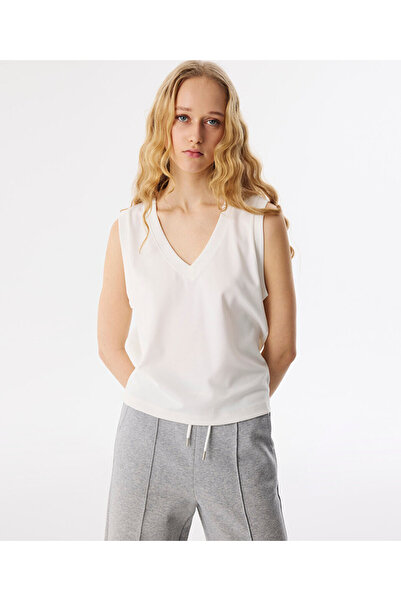 Twist V YAKA TİŞÖRT