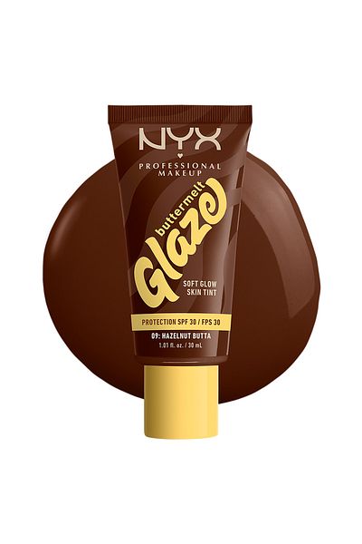 NYX Professional Makeup Buttermelt Glaze Soft Glow Skin Tint + SPF/FPS 30, 12h Wear, Hazelnut Butta