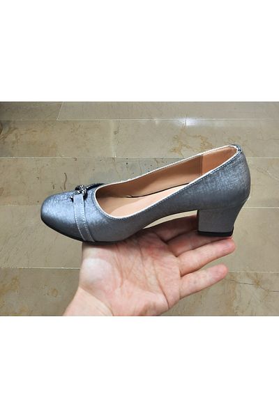 WHİTE LİNE Women's Blunt Square Toe Wide Fit Stone Detailed Classic Heeled Shoes