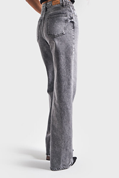 its basic Women's Smoked Straight Fit Denim - 4S513, 100% Cotton