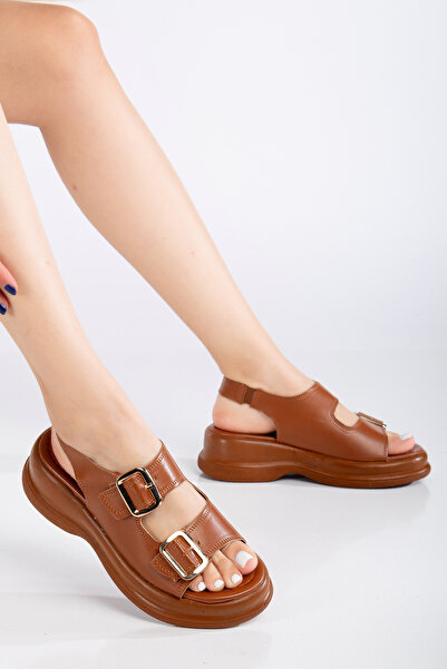 ds Dicle Stil Γυναικεία σανδάλια με λεπτομέρεια με διπλή αγκράφα