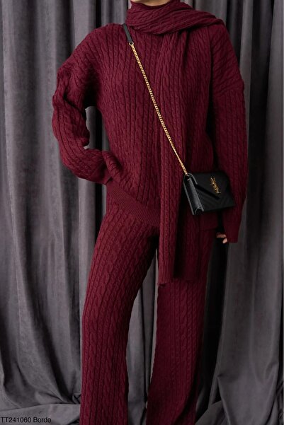 BELLA FASHION Burgundy - 3-Piece Knitwear Set with Scarf-Sweater-Pants and Hair Knitting Model