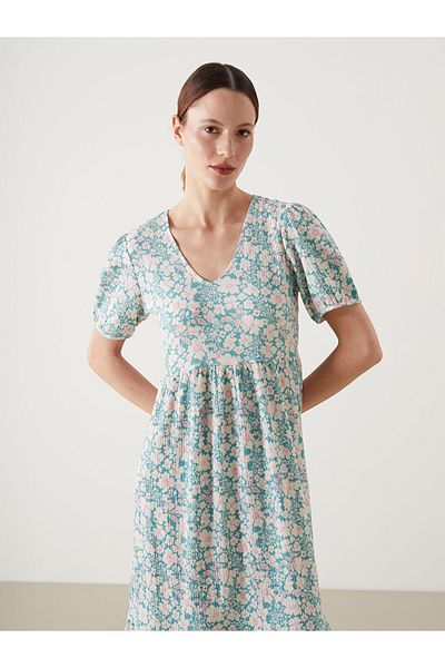 LC Waikiki Γυναικείο φλοράλ φόρεμα LCW Comfort V λαιμόκοψη