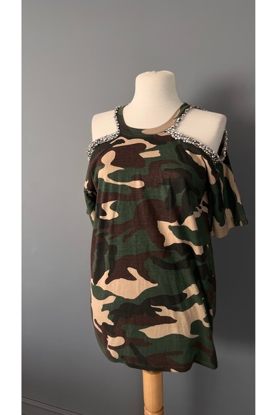 Kübra Tekin Boncuk İşlemeli Tasarım Tişört