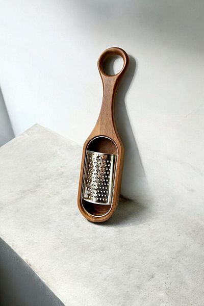 Mirilliahome Wooden Serving and Presentation Set - Acacia Spoon, Spatula, Colander and Steel Grater