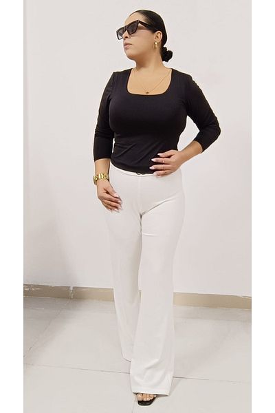 AKŞEN GİYİM ENINE NECKED LYCRALI SCUBA CREPE FABRIC بنطلون أبيض اللون مع أشرطة إسبانية وإبزيم