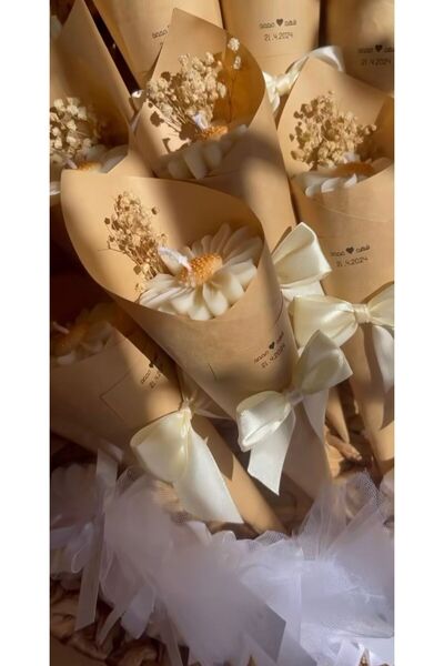 Bernami Pinterest Buchet de lumânări pentru ocazii speciale, nuntă | logodnă ...