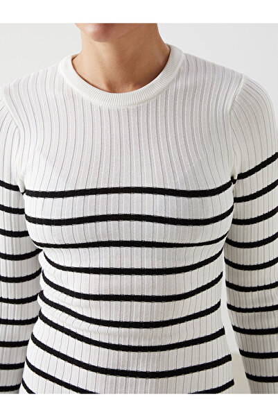 LC Waikiki Γυναικείο πλεκτό φόρεμα Crew Neck ριγέ