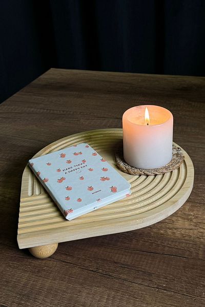 Meturas Round Bamboo Presentation and Serving Board - 24.5cm Diameter, Multipurpose and Fashionable Design
