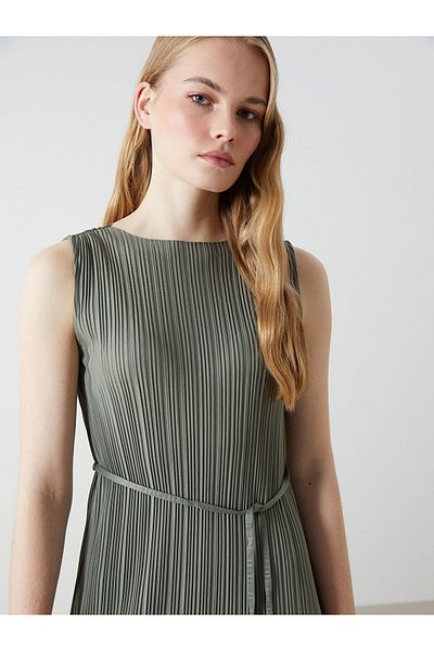 LC Waikiki Crew Neck Textured Crinkle Women's Dress