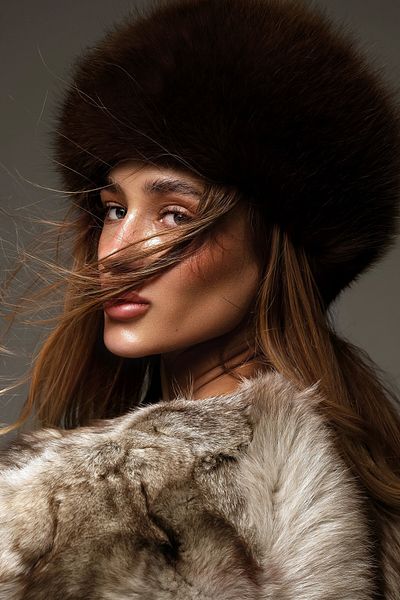 Mağazam Online Brauner Herzhut für Damen |   Luxuriöse Wintermütze aus Kunstfell, Plüsch, Neujahrsgeschenk