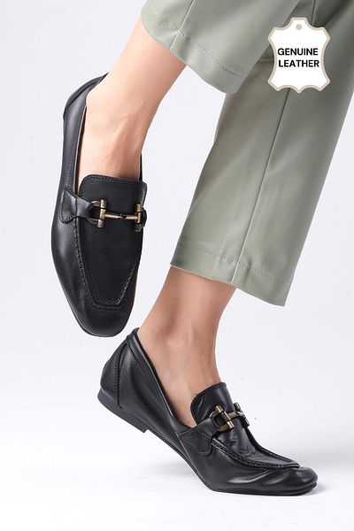 Mio Gusto Manon Genuine Leather Black Color Chain Accessory Blunt Toe Women's Loafer Shoes