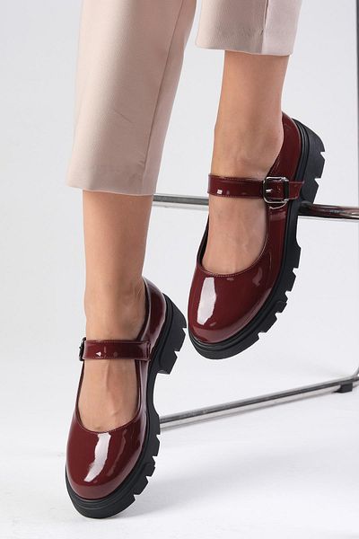 Mio Gusto Γυναικεία Loafer Παπούτσια Μπαλαρίνας Cyntia Βουργουνδίας Χρώμα λουστρίνι με χοντρή σόλα