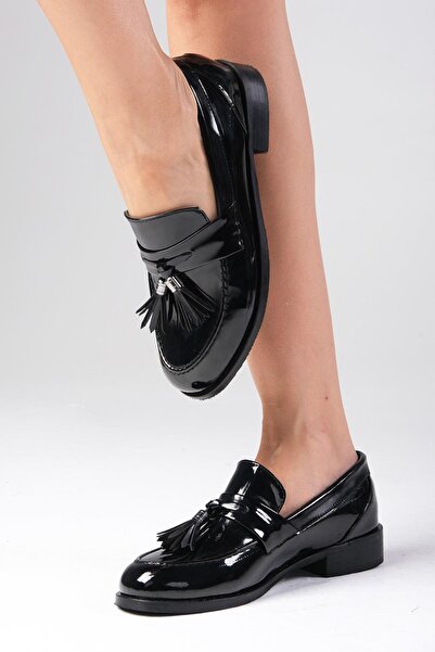 Mio Gusto Лачени черни Meline - Дамски ежедневни обувки Оксфорд