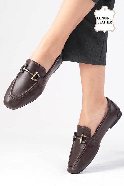 Mio Gusto Manon Genuine Leather Brown Chain Accessory Blunt Toe Women's Loafer Shoes