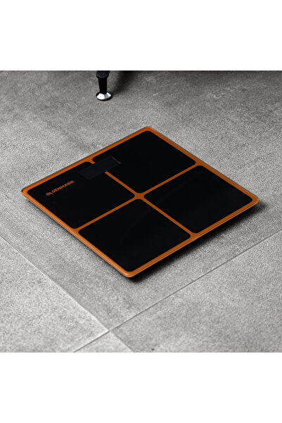 Olsenmark ميزان شخصي رقمي - منصة زجاجية مقواة - سعة 180 كجم