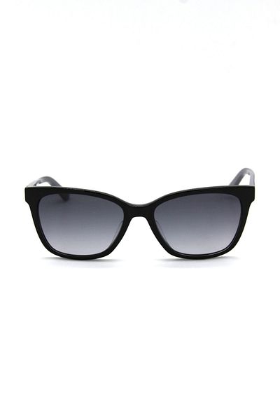 Calvin Klein CK 19503S 032 موديل النظارات الشمسية النسائية