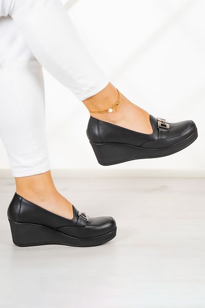 Erkan Saçmacı Dafne, negru, din piele naturală, cu cataramă, cu vârf rotund, pantofi casual cu toc cu pană