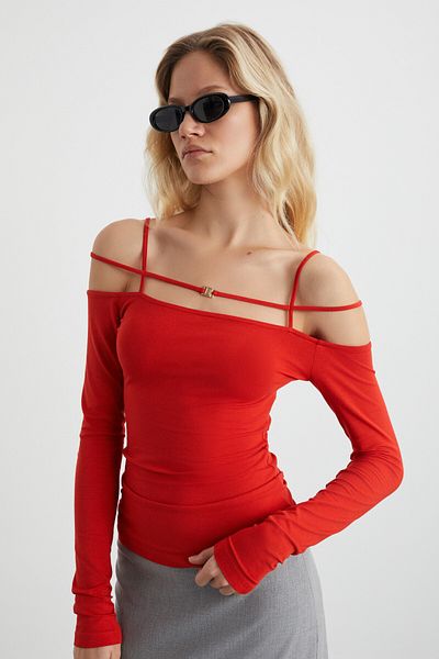 GRIMELANGE Lıadan Women's Viscon Lycra Red Blouse with Decorative Buckle and Straps
