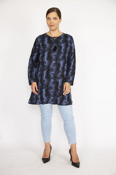 Şans Damen-Tunika in Übergröße, blau, V-Ausschnitt, ärmellängenverstellbar, 65n36720