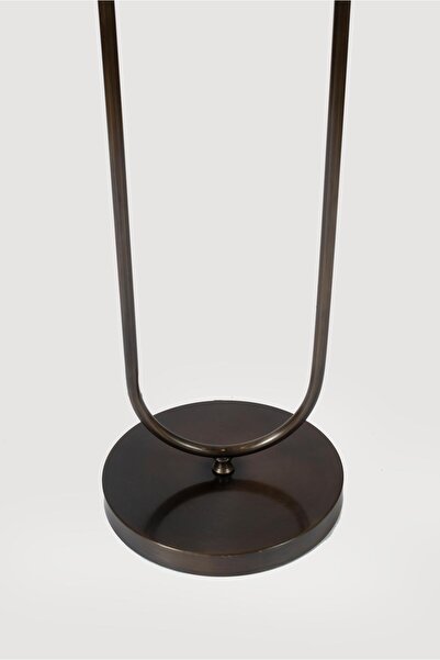 LAST TOUCH INTERIORS Scultura Lambader