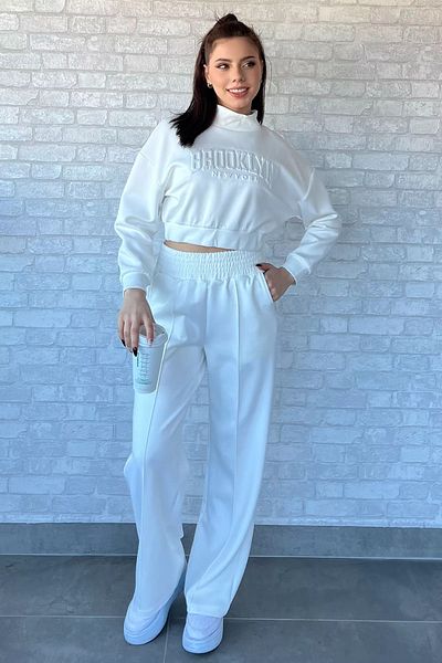 GÜLSELİ Set de trening pentru femei crem cu text în relief cu imprimeu crop top