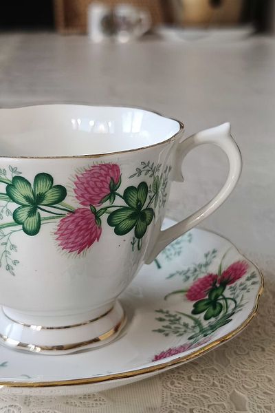 Royal Albert Lucky Glover English Vintage Double Coffee Cup 2 Pieces 140 ml