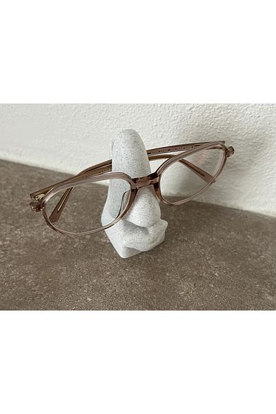Cerberus Glasses Holder