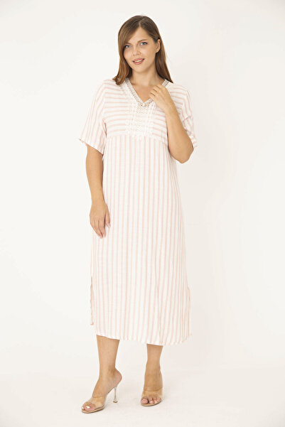 Şans Women's Large Size Pink Collar Lace Detailed Stripe Combination Dress 65N36787