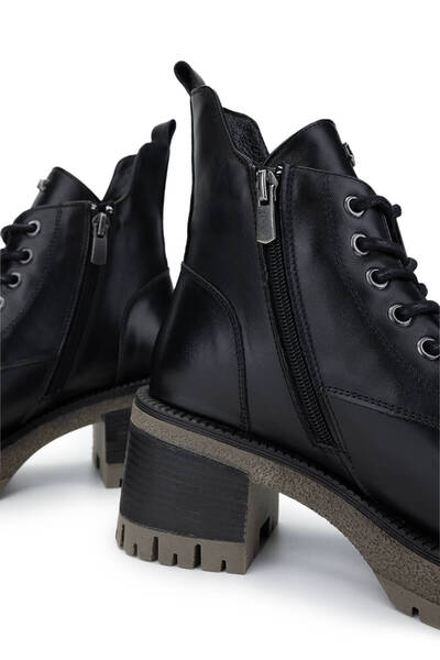 Tamer Tanca Kadın Hakiki Deri Siyah Deri Topuklu Bot