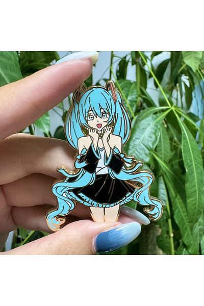 Choice 1 Hatsune Miku Human Shape Metal Badge Enamel-like Metal Brooch Cartoon Anime Hatsune Miku Accessor.
