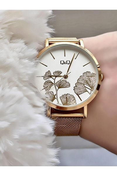 Q&Q Women's Straw Cord Wristwatch