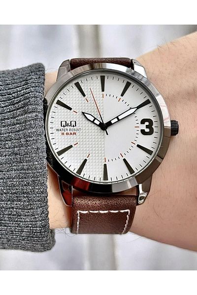 Q&Q Men's Brown Black Metallic Bezel - Asymmetrical Dial Analog Wrist Watch