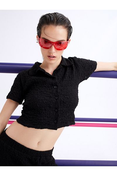 Colin's Tricou negru cu mânecă scurtă pentru femei, cu gât de cămașă slim