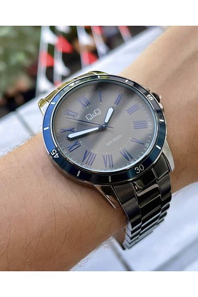 Q&Q Men's Metal Cord Wristwatch