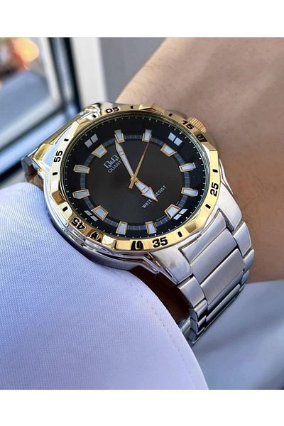 Q&Q  Men's Metal Cord Wristwatch