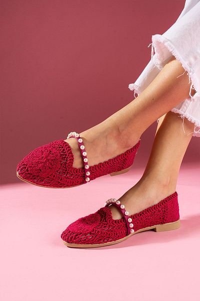 FUGA MODA Barta Fuchsia Oval Embroidered Pearl Belted Ballerinas