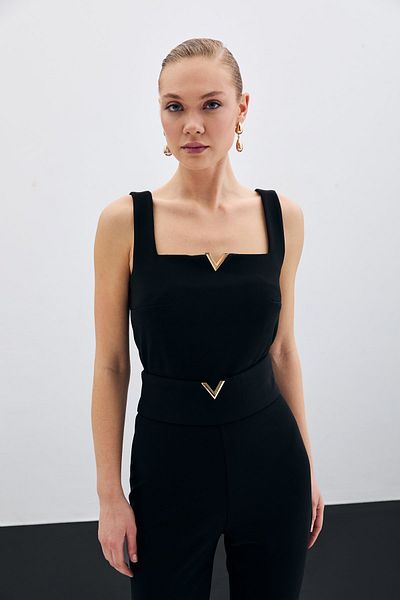 Sateen Bluză neagră - Guler cu detaliu accesoriu auriu