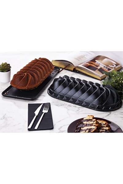 Doremcy Granite Cast 2-Piece Tart and Pie Mold Set – Non-Stick, Oven Resistant, Black