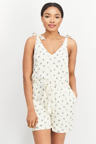 PIECES Women Floral Printed Sleeveless Playsuit, Ivory