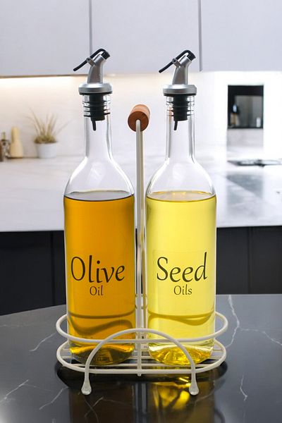 Digithome Luxe Set of 2 Cream Metal and Wood Stand 750 ml Oil Pots - Labeled Cys-12
