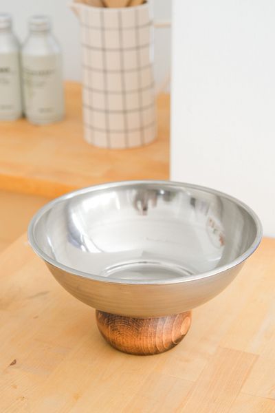 Beige & Stone Metal 22 cm Salad Corn Fruit Presentation Bowl with Wooden Legs