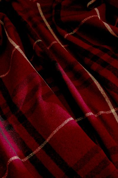 Karaca Home Flannel Throw Tv Blanket Dark Cream/Red