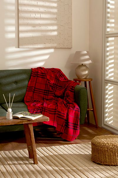 Karaca Home Red Flannel Tv Blanket