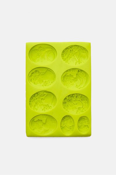 iBiLi Silicone Cameo 3d Fondant Mould, Green
